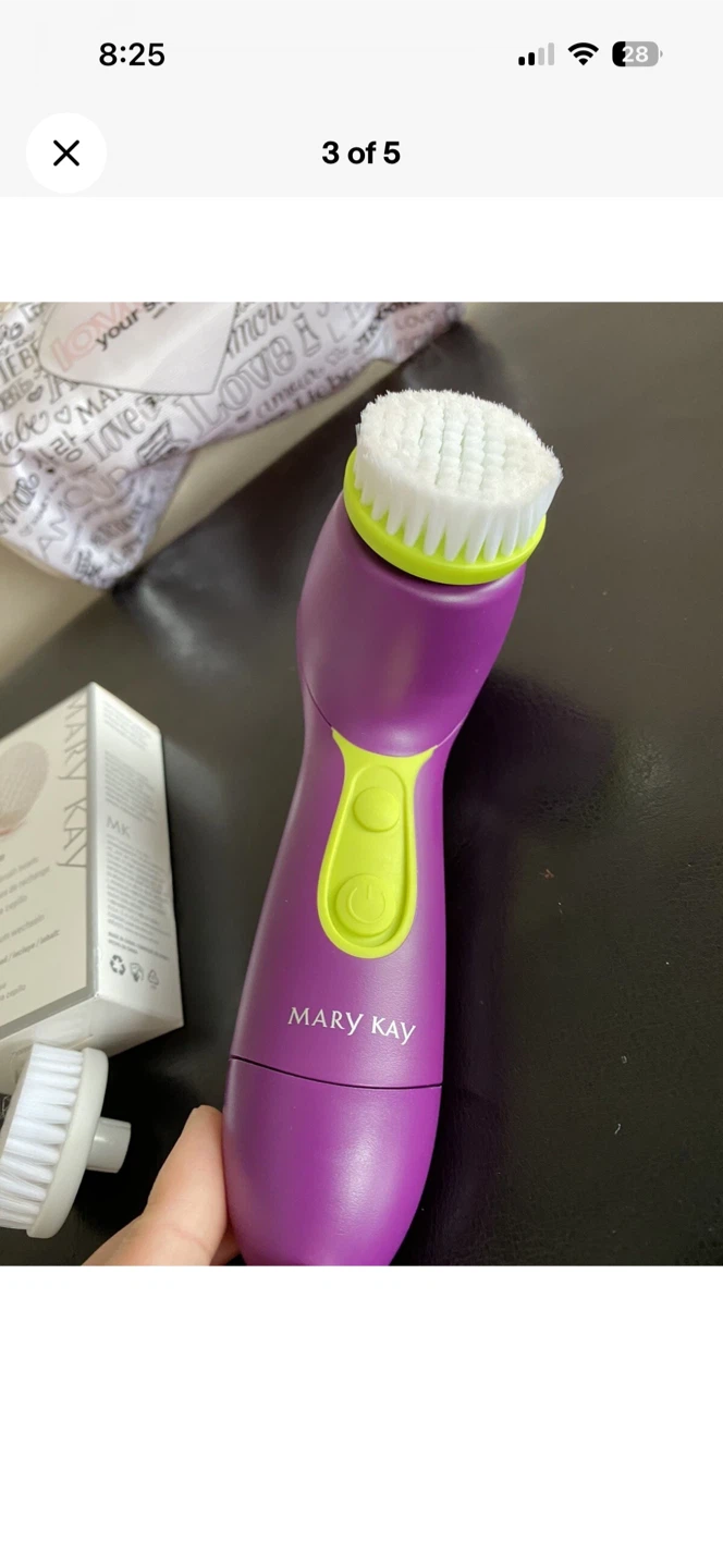 Mary Kay Skinvigorate Limited Edition Cleansing Brush - photo 3