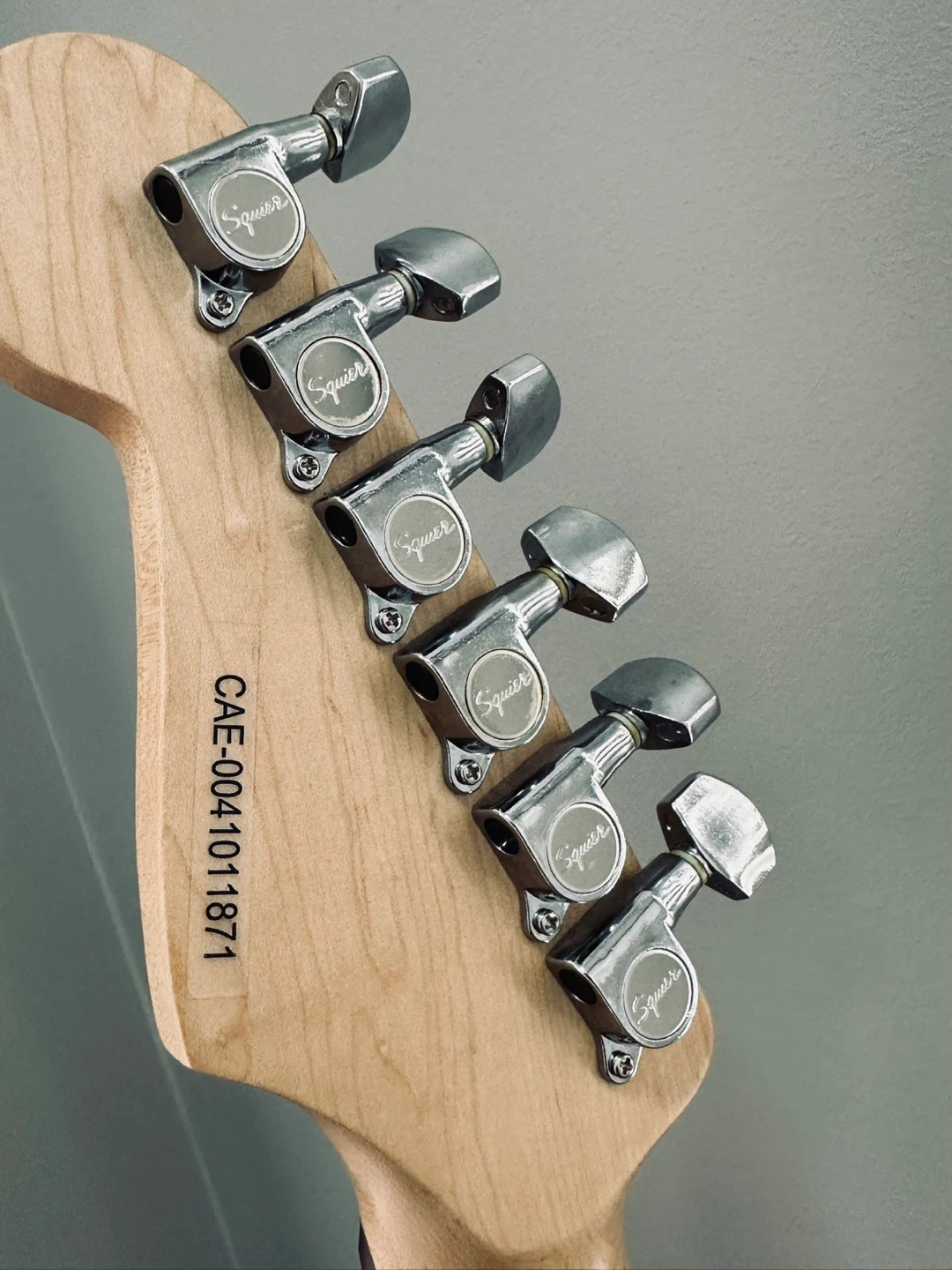 Complete Electric Guitar Starter Bundle - Squier Strat by Fender - photo 3