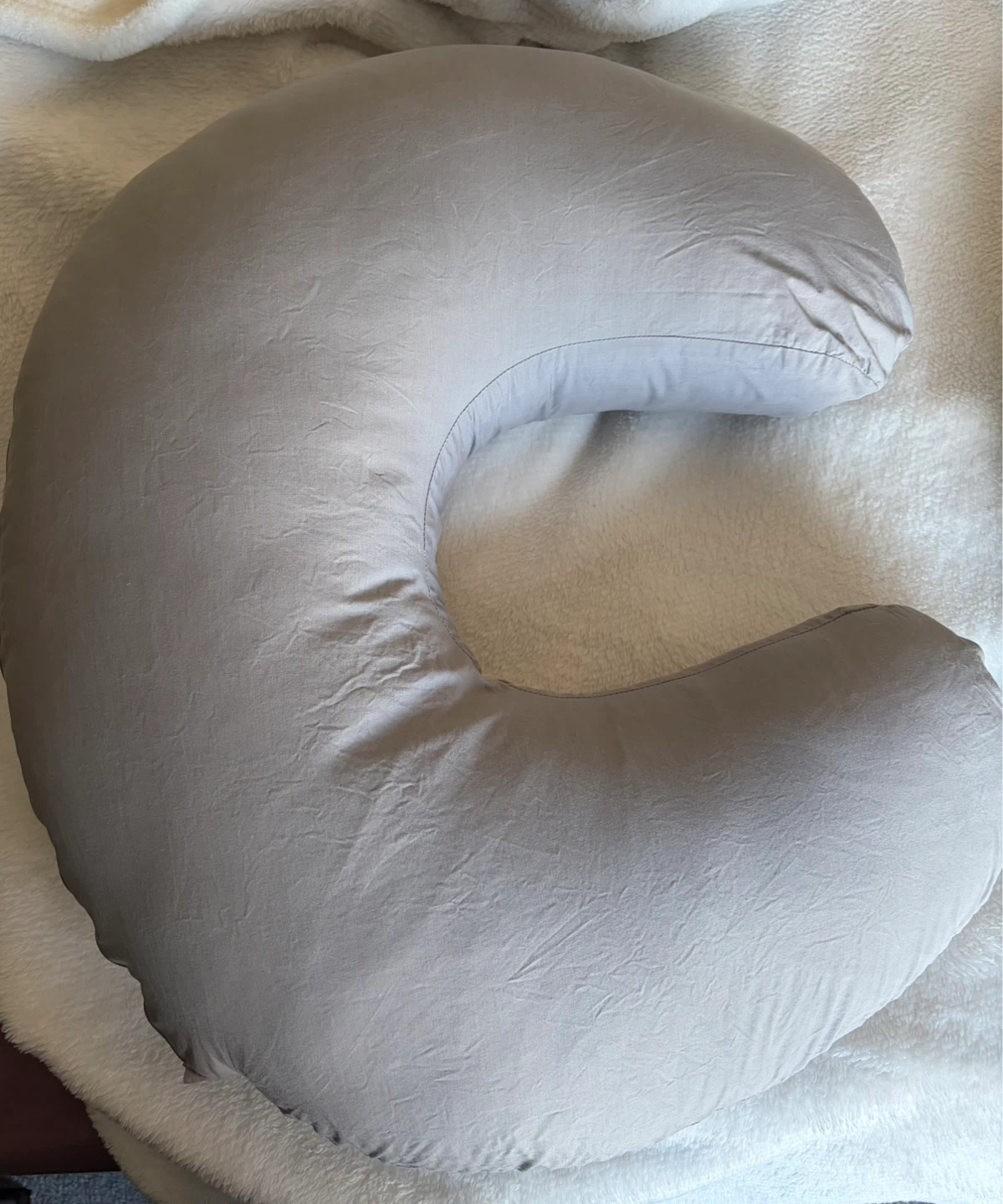 Grey Nursing Pillow and pregnancy pillow - photo 2