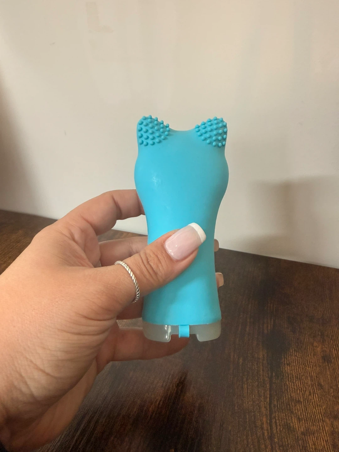 VRAIKO Blue Facial Cleansing Brush - photo 2