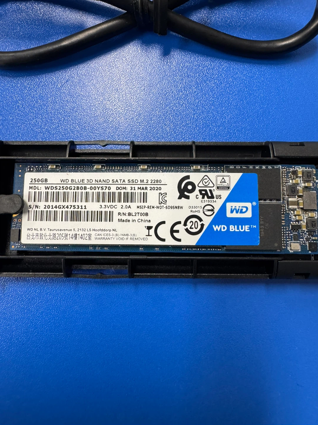 WD Blue 250GB SSD with UGREEN M.2 SSD Enclosure