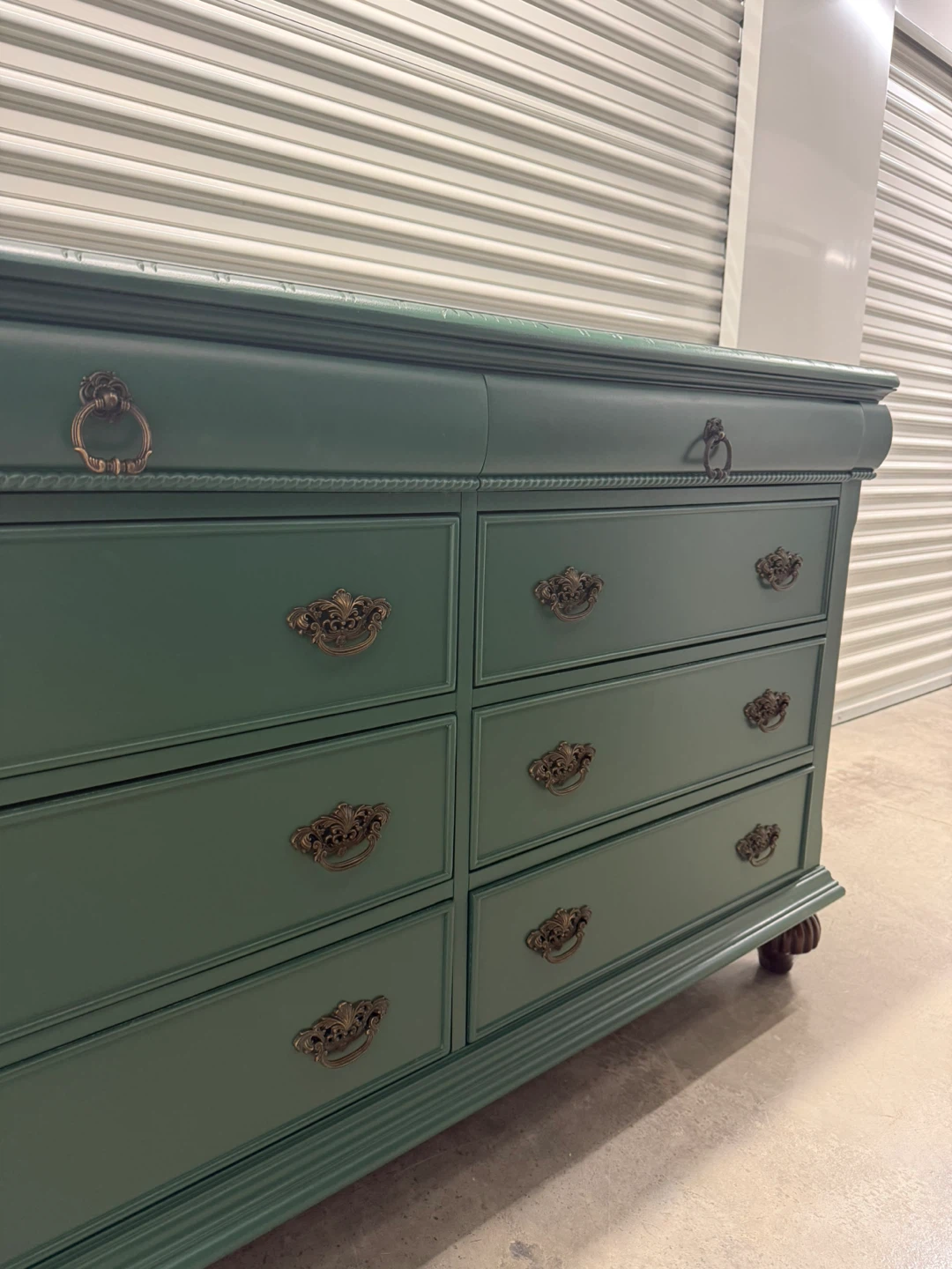 🚨Free Delivery NJ/NY Green Solid Wood Dresser - 8 Drawers - photo 4
