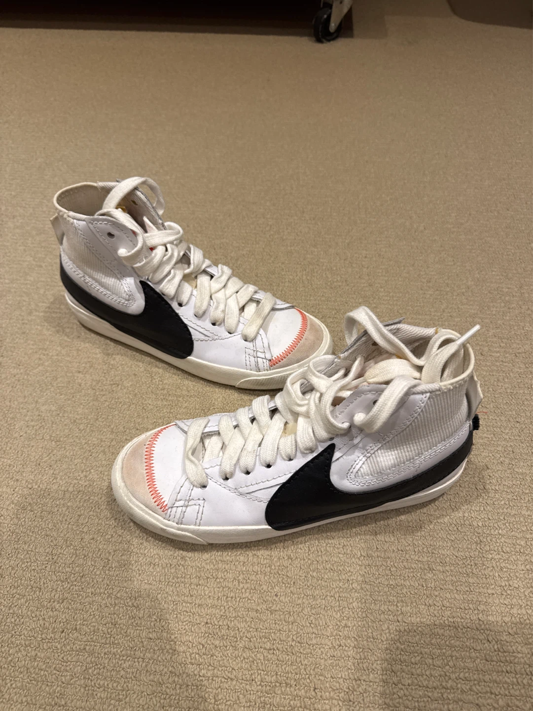 Nike Blazer Mid '77 Vintage Sneakers - White/Black - photo 2