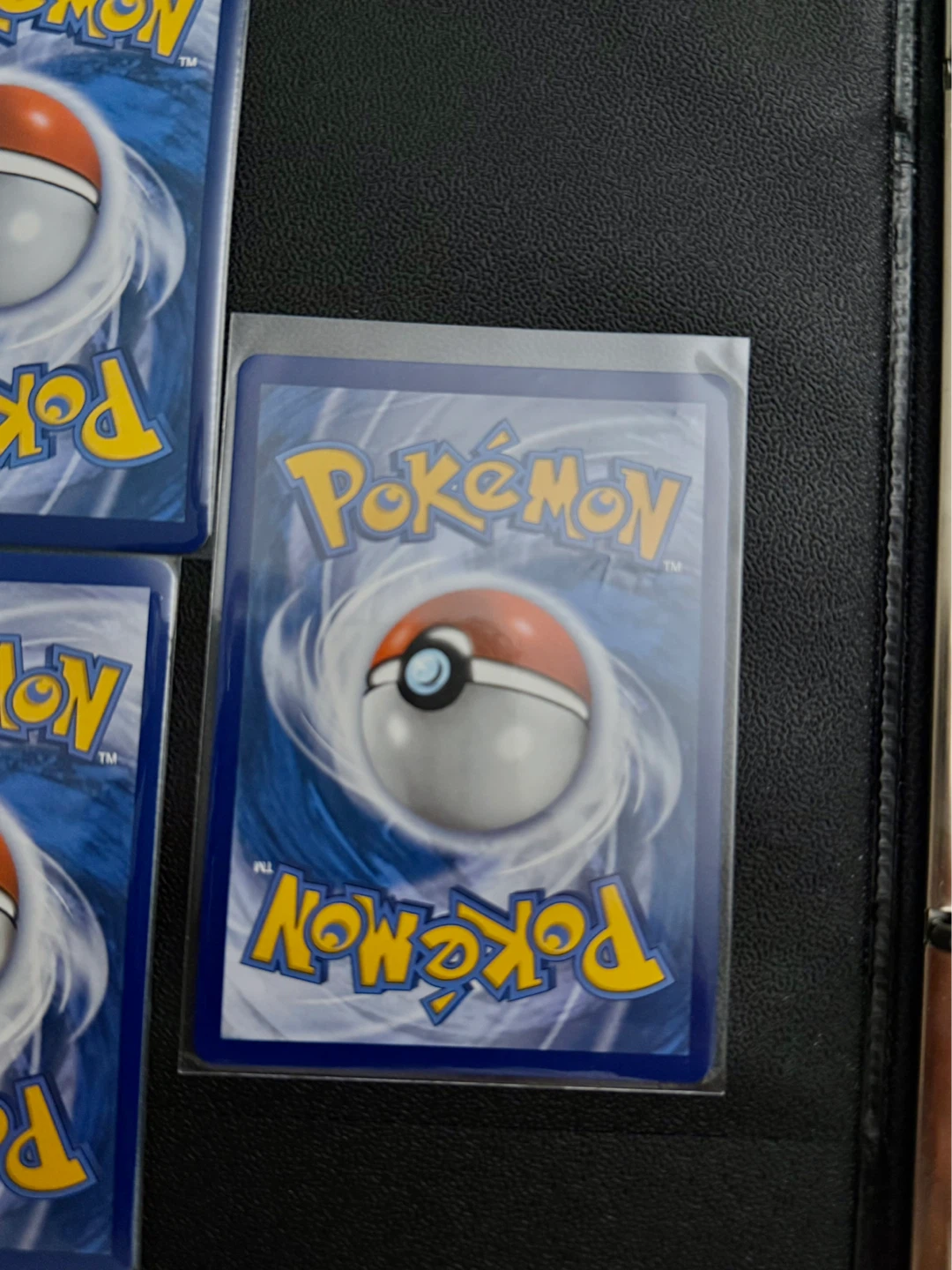 Morpeko V-union set of 4 plus 1 other connecting card - photo 4