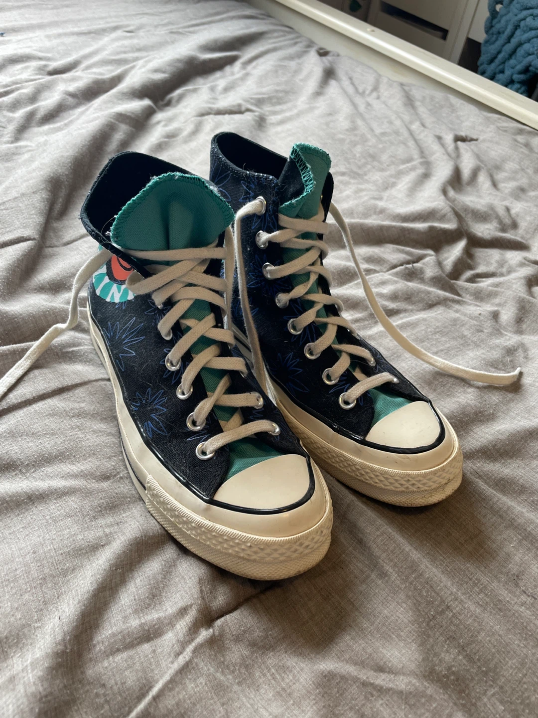 Converse Chuck Taylor All Star High Top Sneakers Size 7 - photo 3