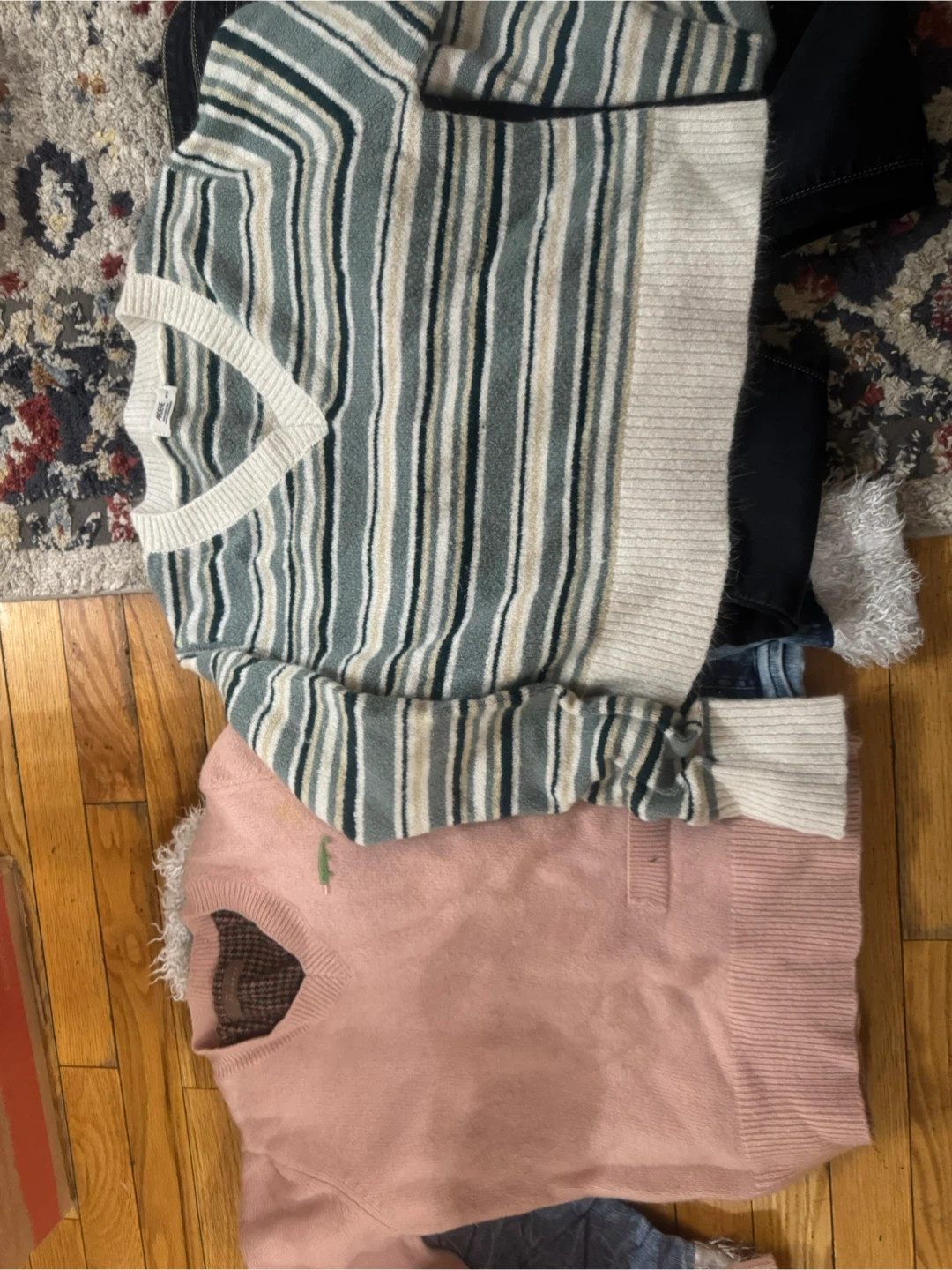 Women's Clothing Bundle size SMALL 🌱 - photo 4