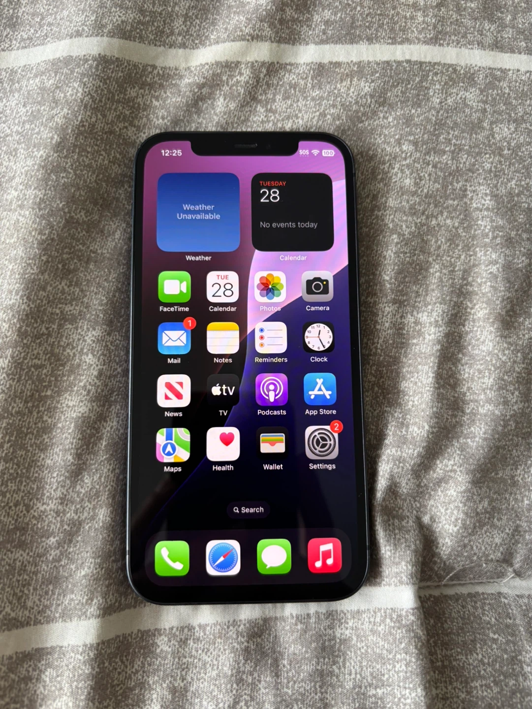 Apple iPhone 12 - photo 3