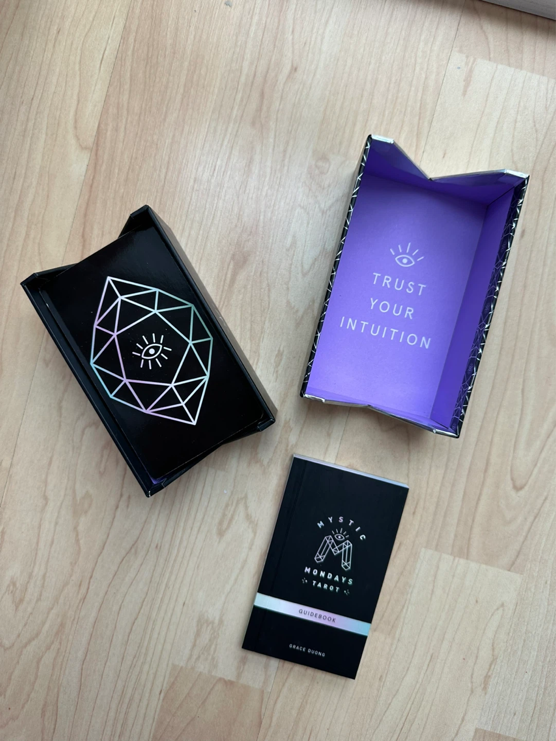 Mystic Mondays Tarot Deck & Guidebook - photo 4