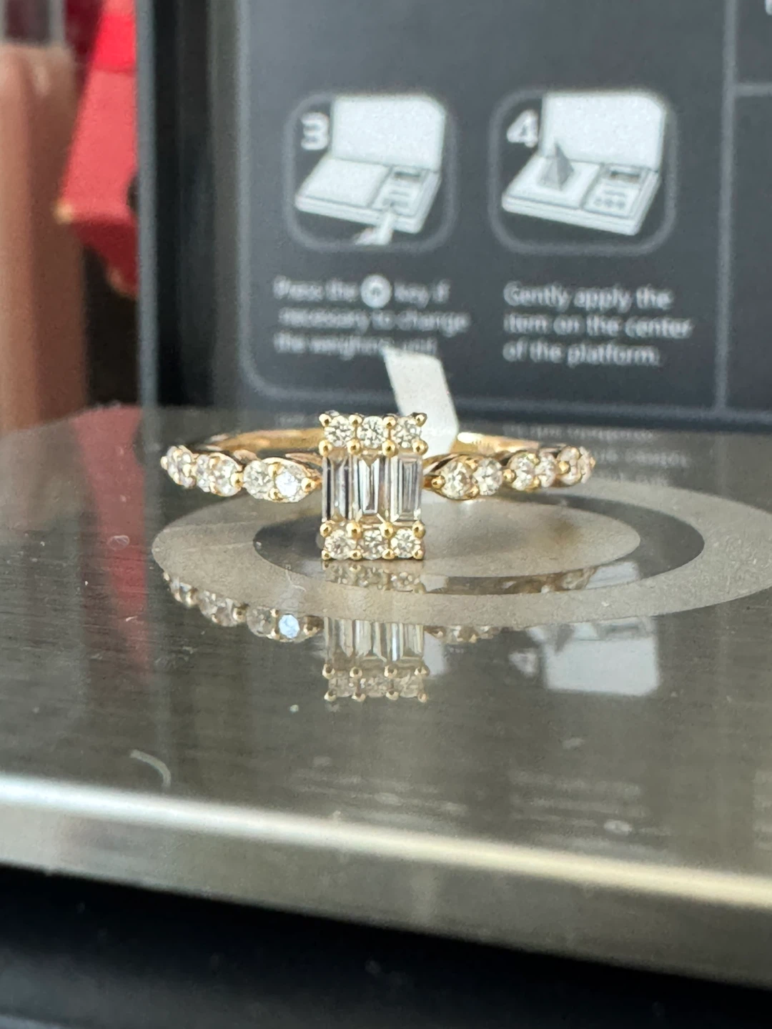 18k Gold Diamond Ring - Emerald Cut - Natural Diamonds - photo 2