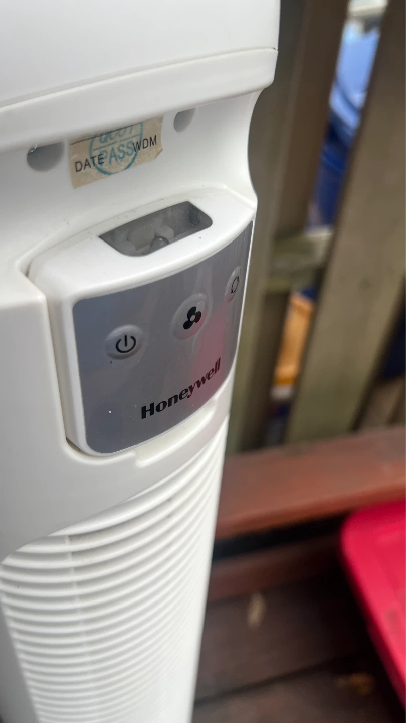 Honeywell QuietSet Tower Fan - photo 5