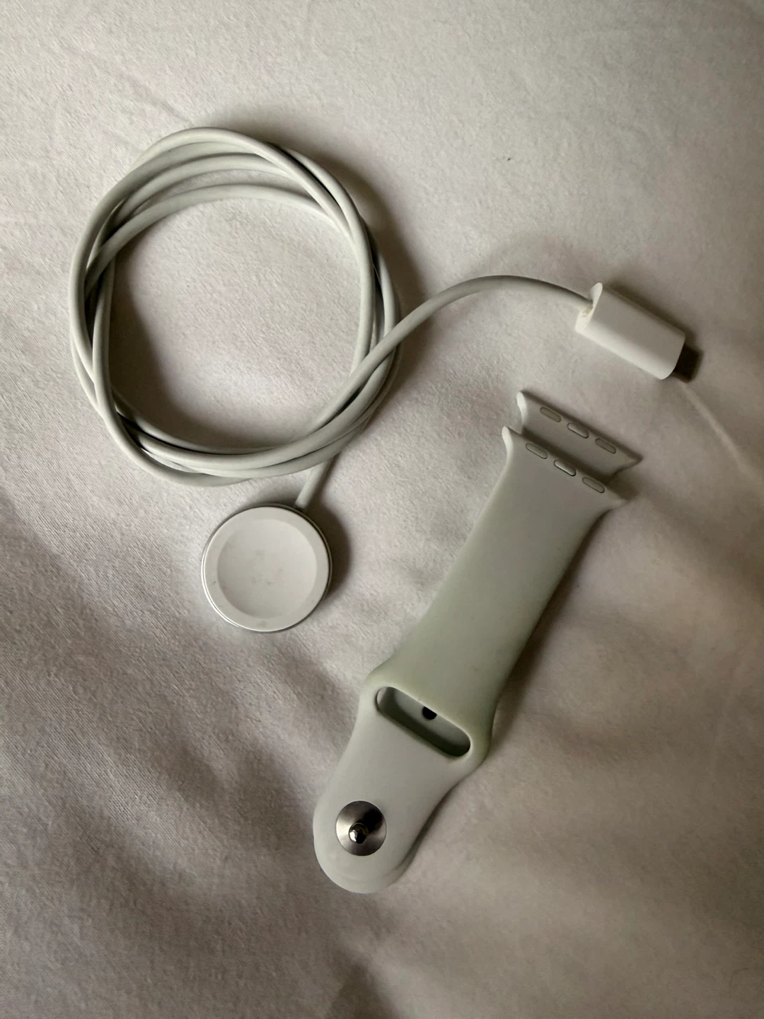 Apple Watch Series 8 41mm – Fully Working – Priced to Sell - photo 2