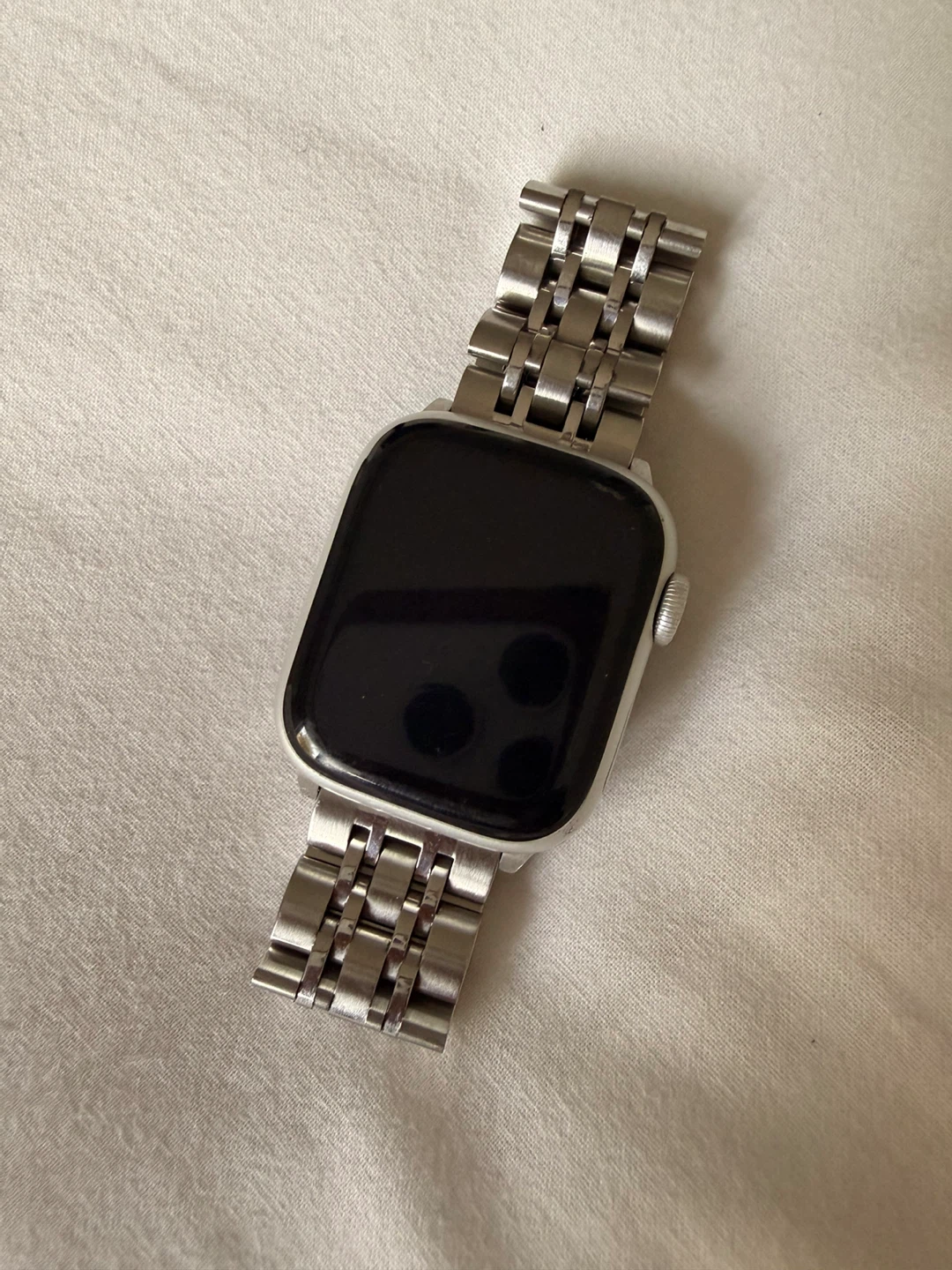 Apple Watch Series 8 41mm – Fully Working – Priced to Sell - photo 3