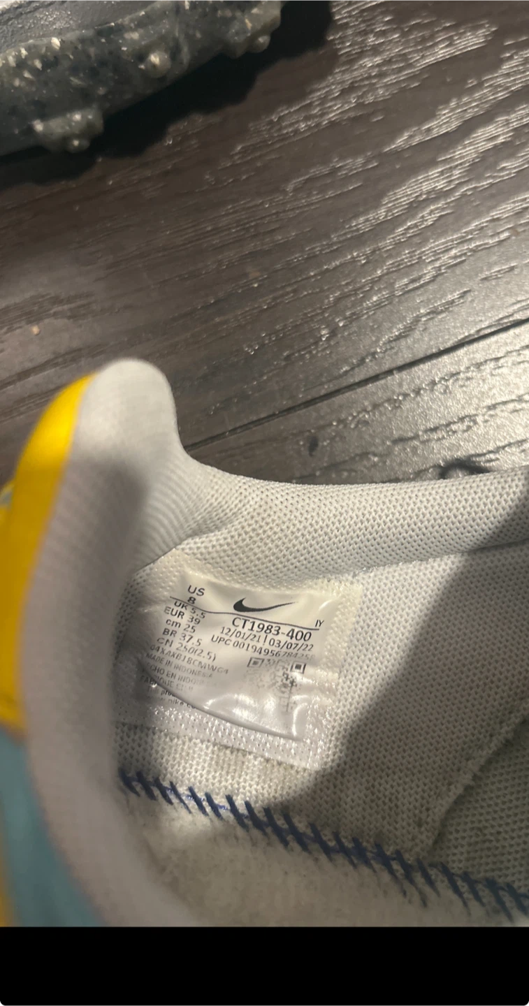 Nike Waffle One SE Shoes - photo 4