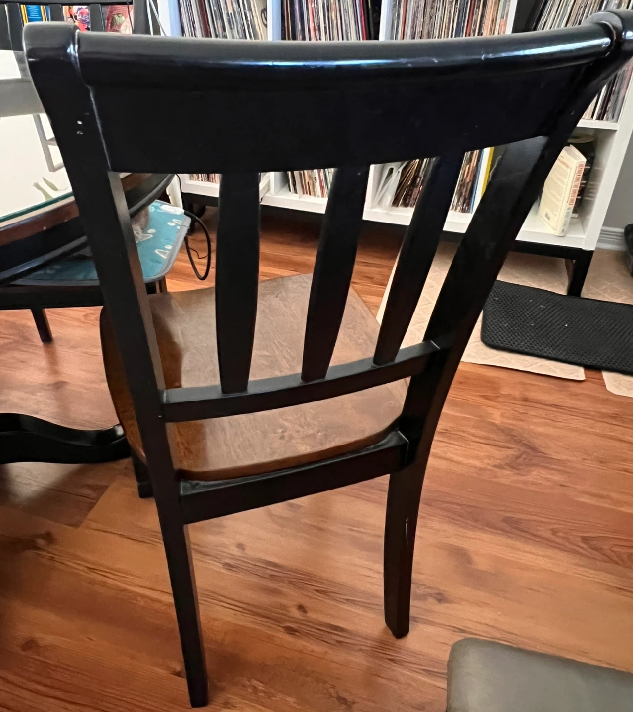 Used “New Classic Furniture” Gia Round Dining Set - photo 5
