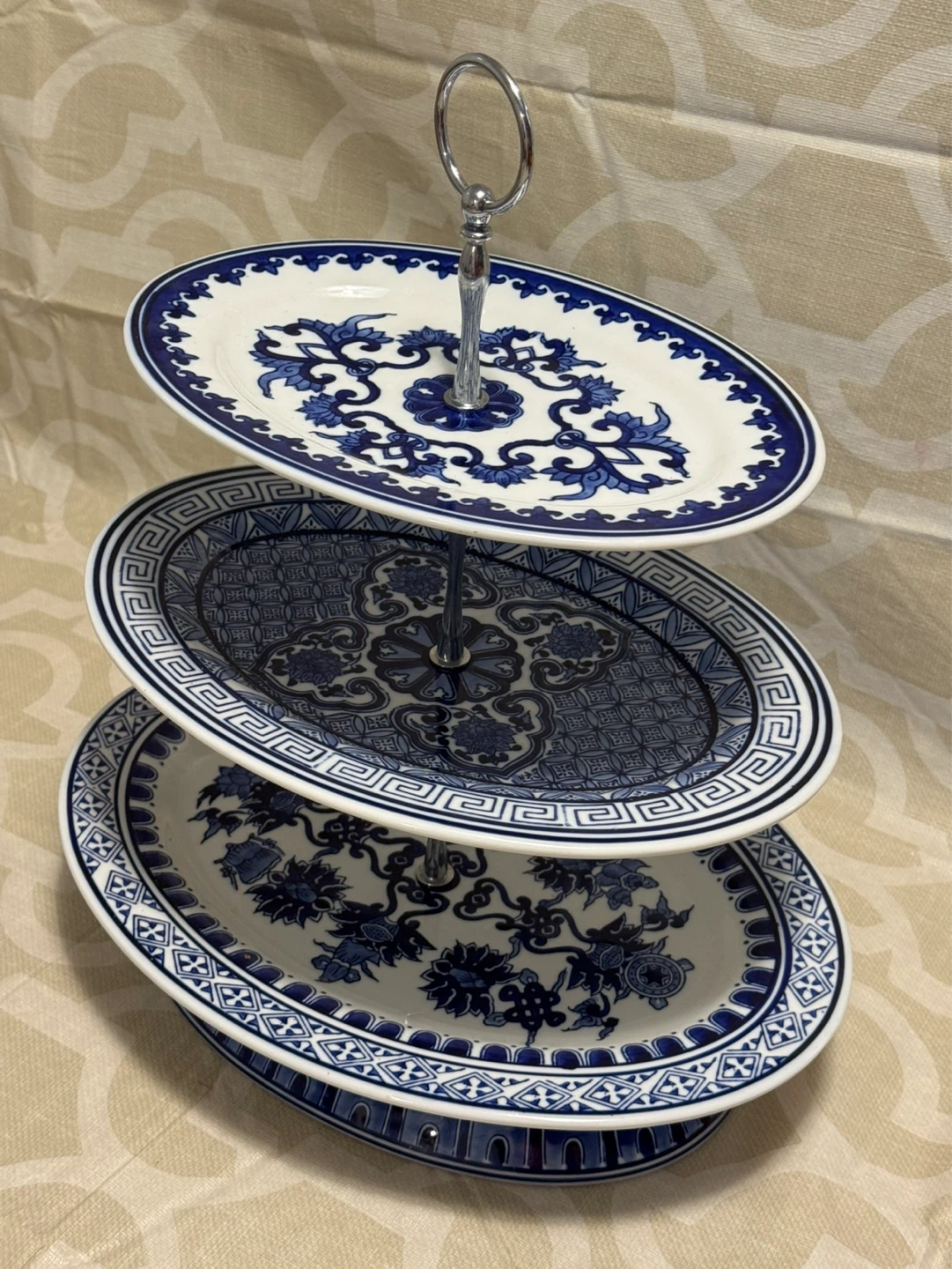 Chinese Ceramic Tray Blue and White Porcelain Fruit Bowls