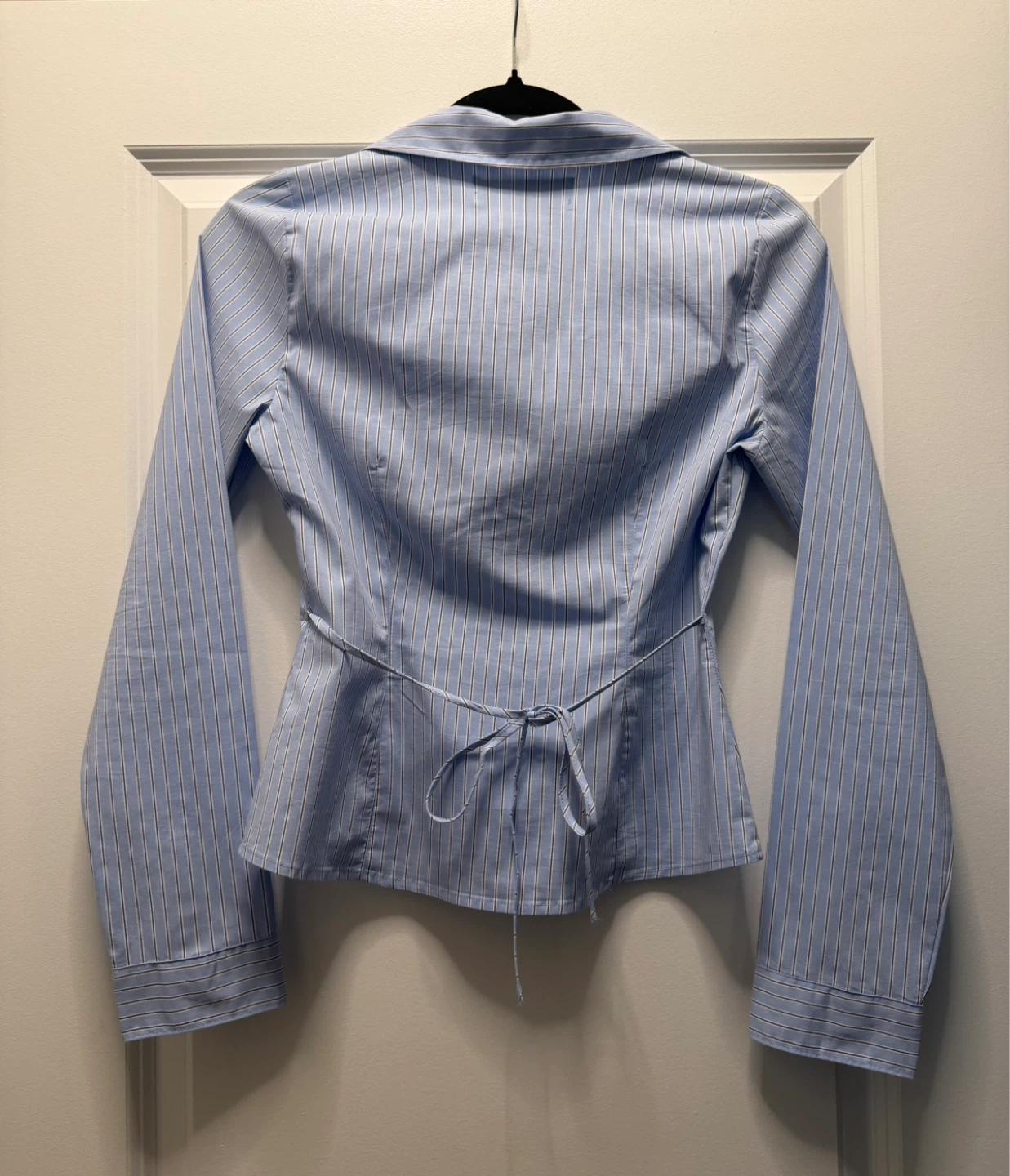 Hollister Blue Stripe Stretch Poplin Button-Up (New with tag) - photo 2