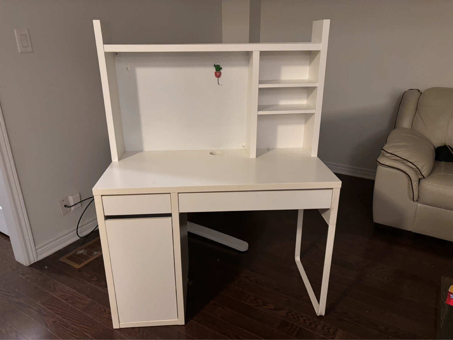 White Study Desk with Hutch and Shelves