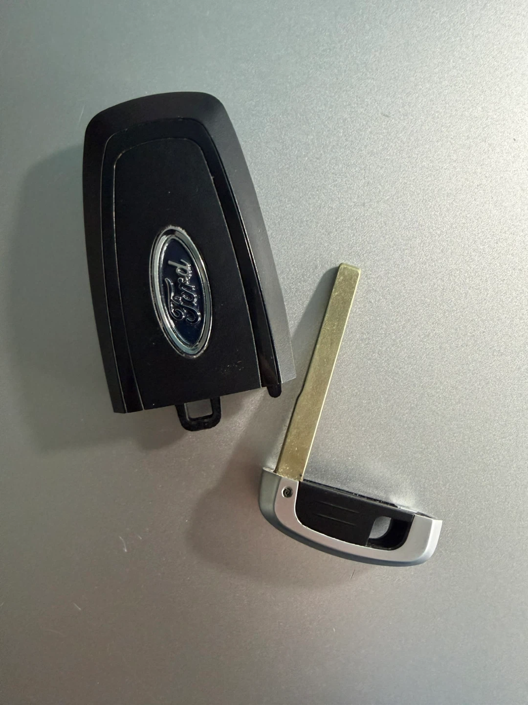 Ford Key Fob Remote Keyless Entry Transmitter - photo 2