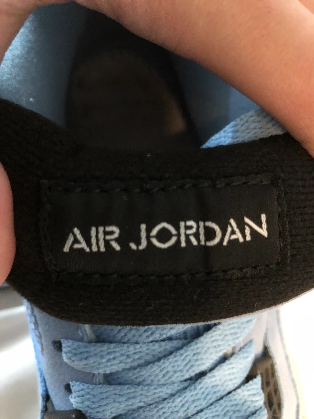 JORDAN 4 UNC - photo 5
