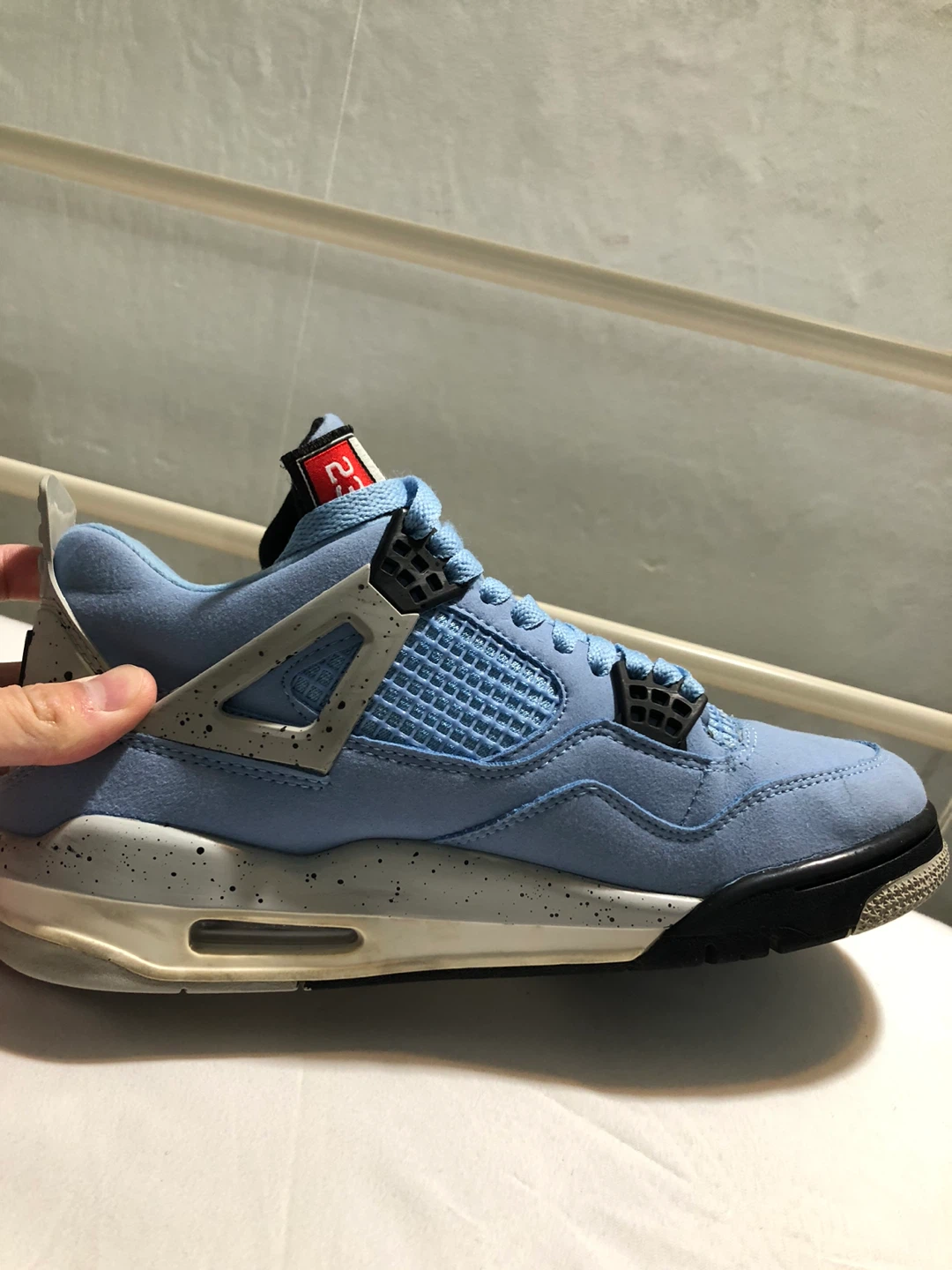 JORDAN 4 UNC - photo 2