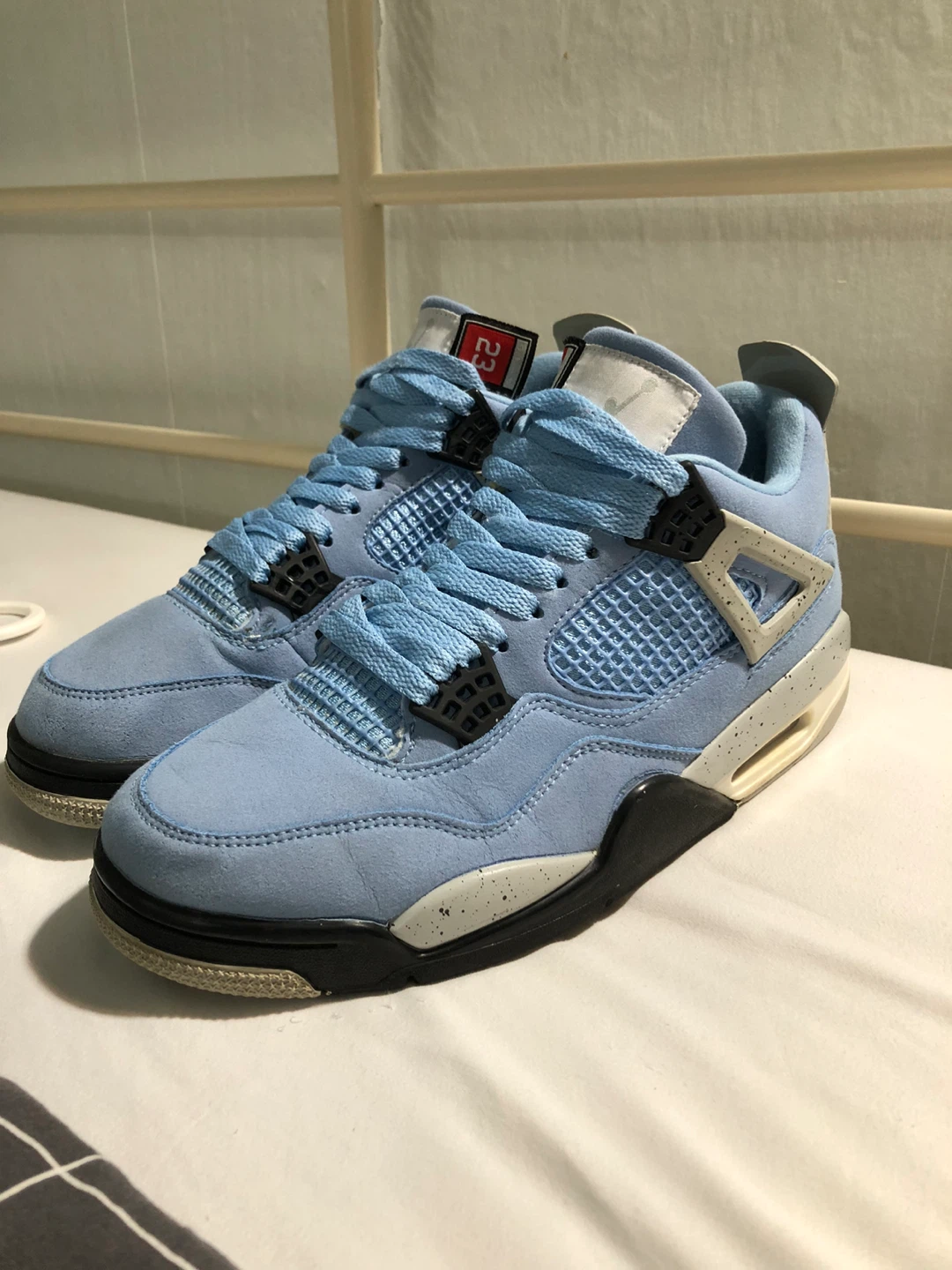 JORDAN 4 UNC