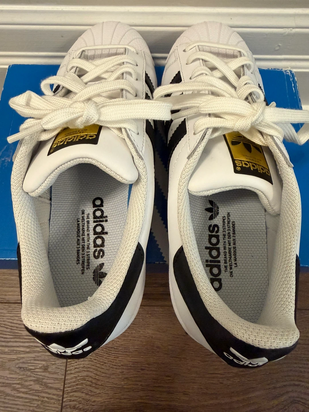 Adidas Superstar White/Black (Worn Once) Size 7.5 - photo 3