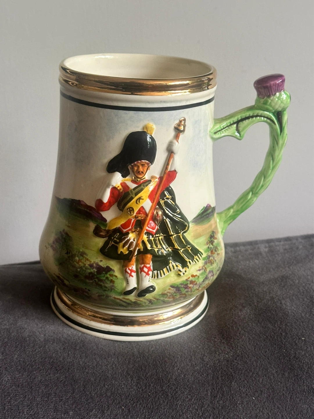 Thorens Scottish bag pipe Wind up Musical mug