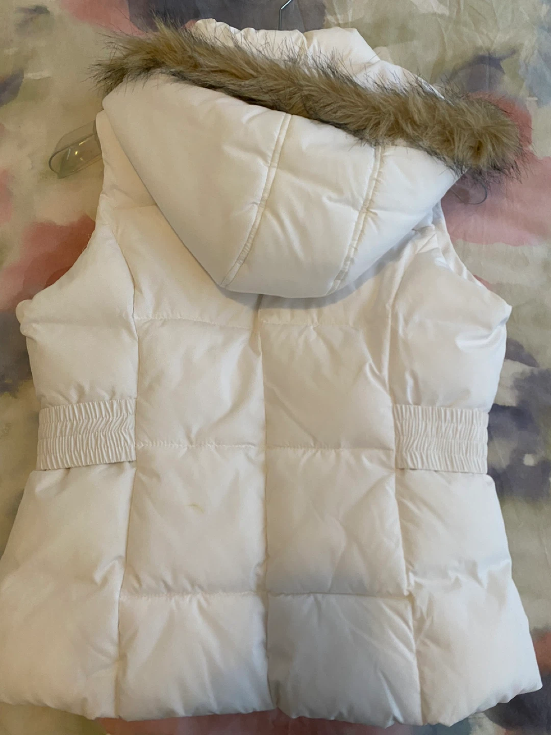 White Guess Puffer Vest with Fur Hood - XL/TG - photo 2