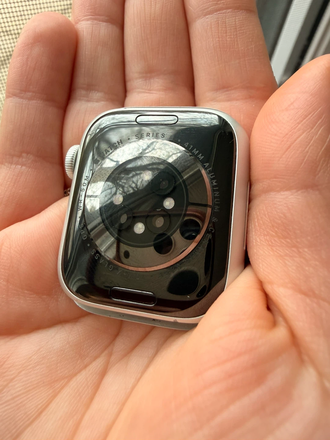 Apple Watch Series 8 41mm – Fully Working – Priced to Sell - photo 4