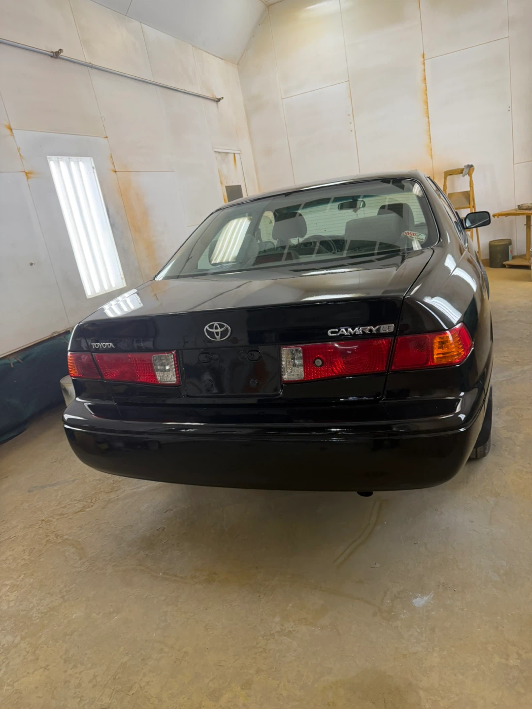 2000 Black Toyota Camry LE - photo 2
