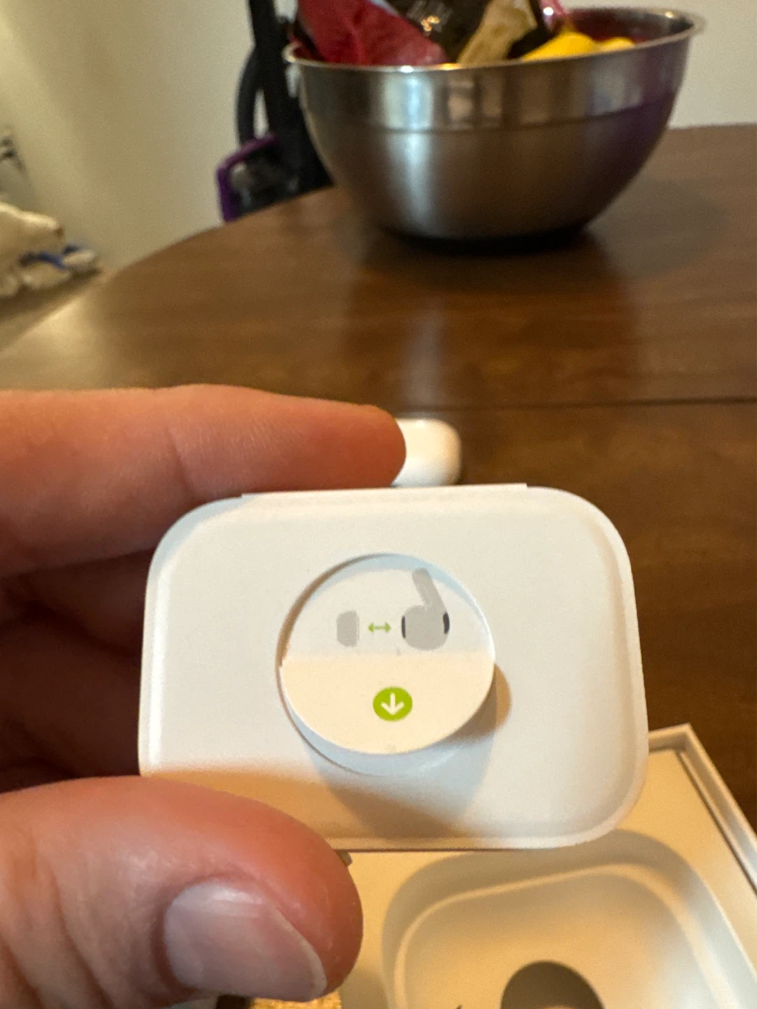 Apple AirPods Pro (2nd generation) with Charging Case - photo 4