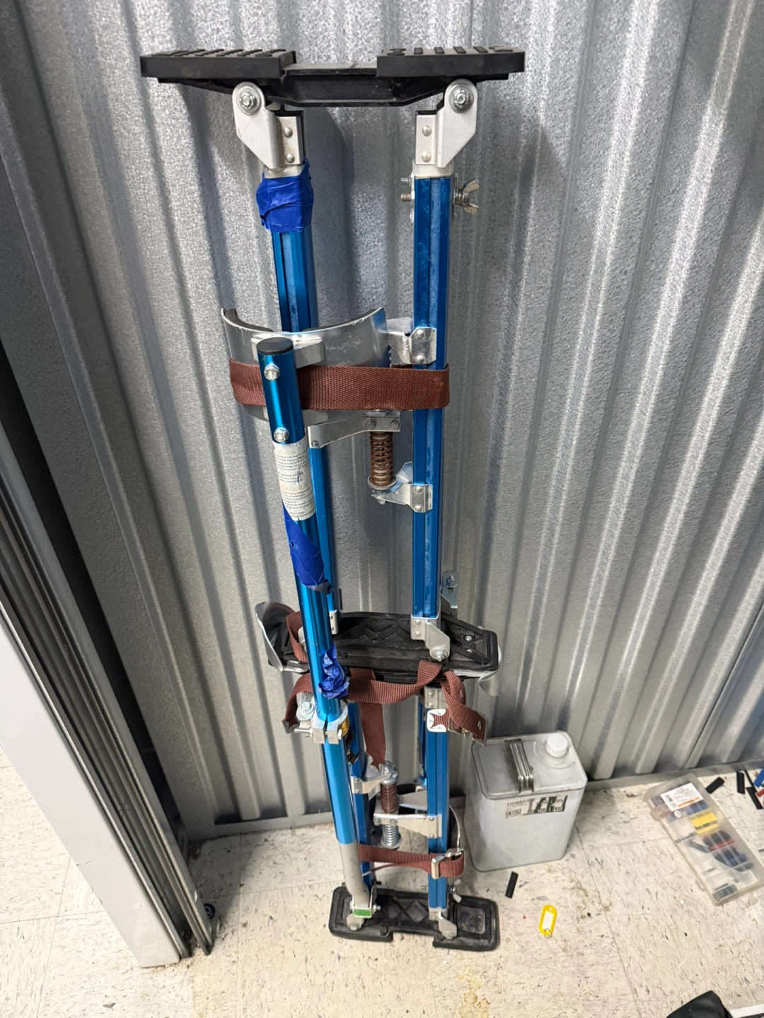 Adjustable Drywall Stilt Ladder - photo 2