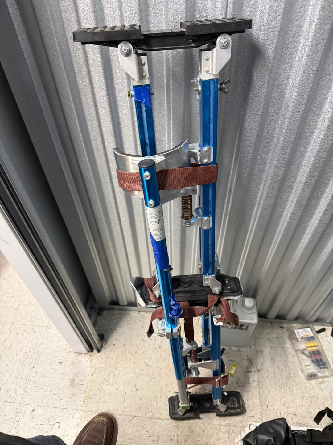 Adjustable Drywall Stilt Ladder - photo 3