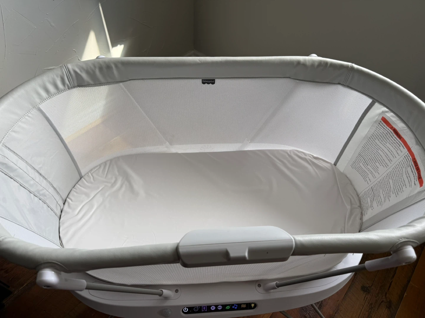Snoo Smart Sleeper Bassinet - photo 3