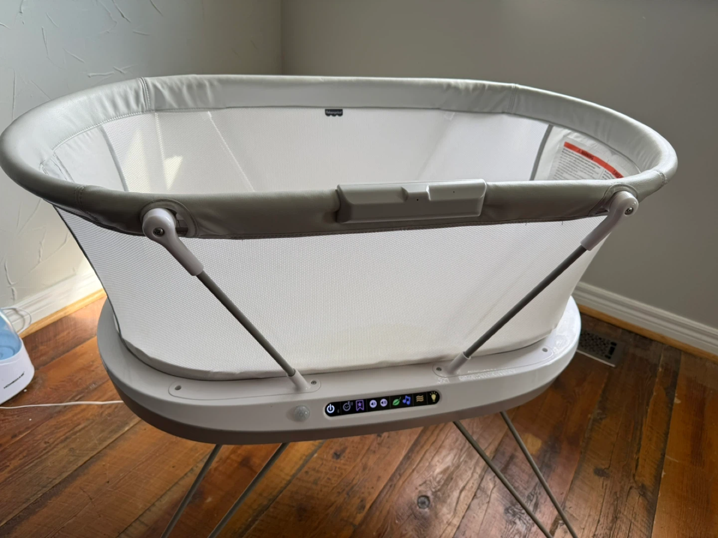 Snoo Smart Sleeper Bassinet