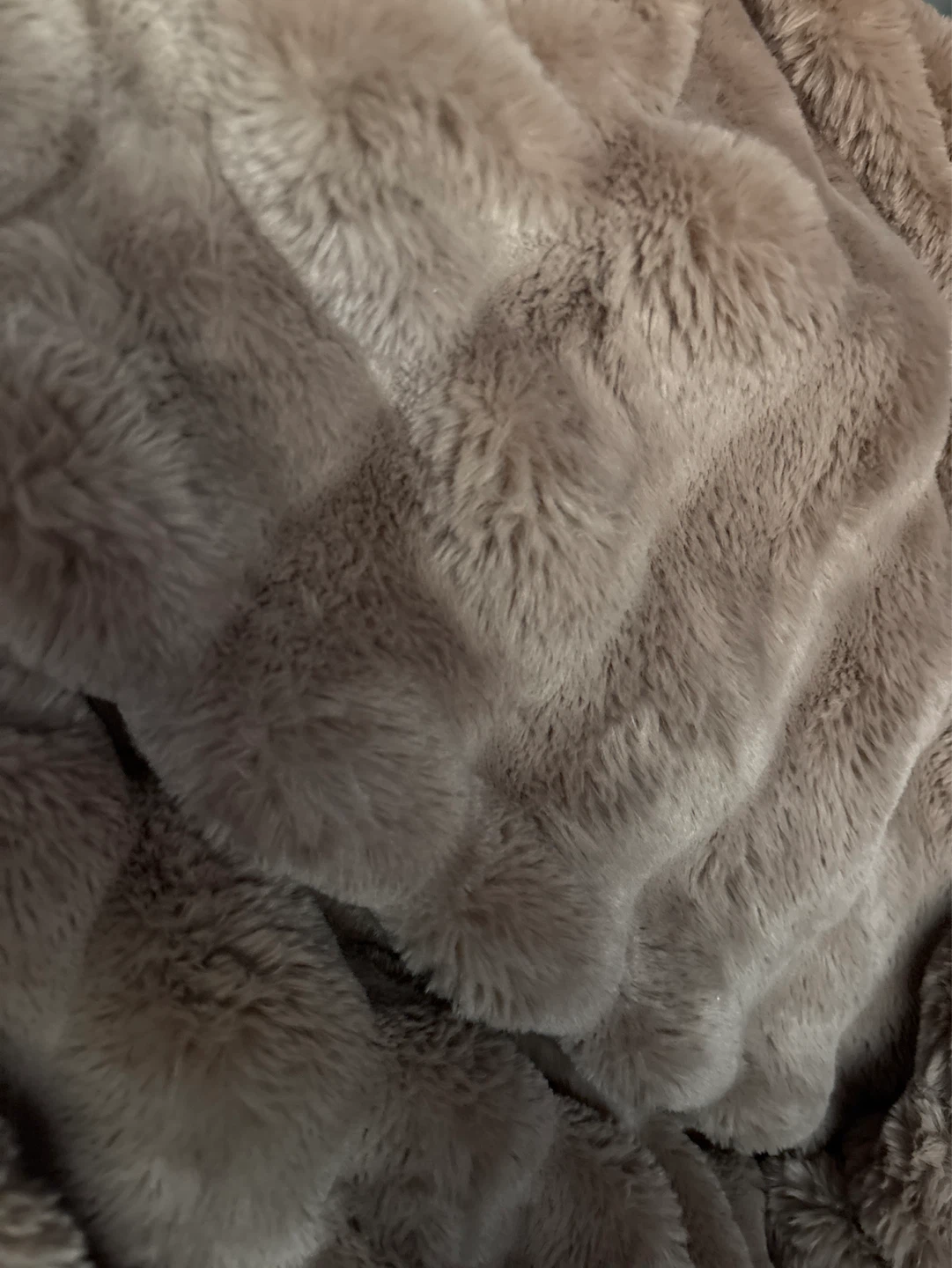 Roots Home Faux Fur Throw Blanket