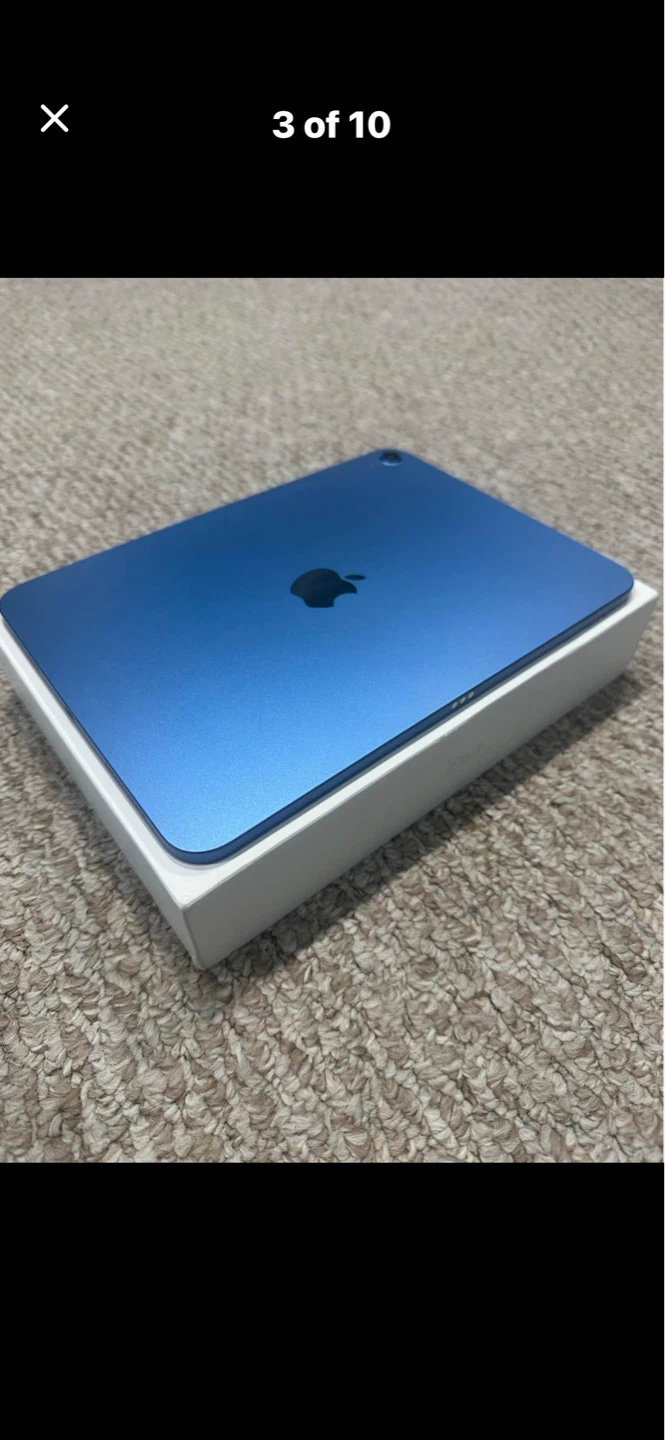 iPad 11th Gen, 128gb - Blue + Case - photo 4