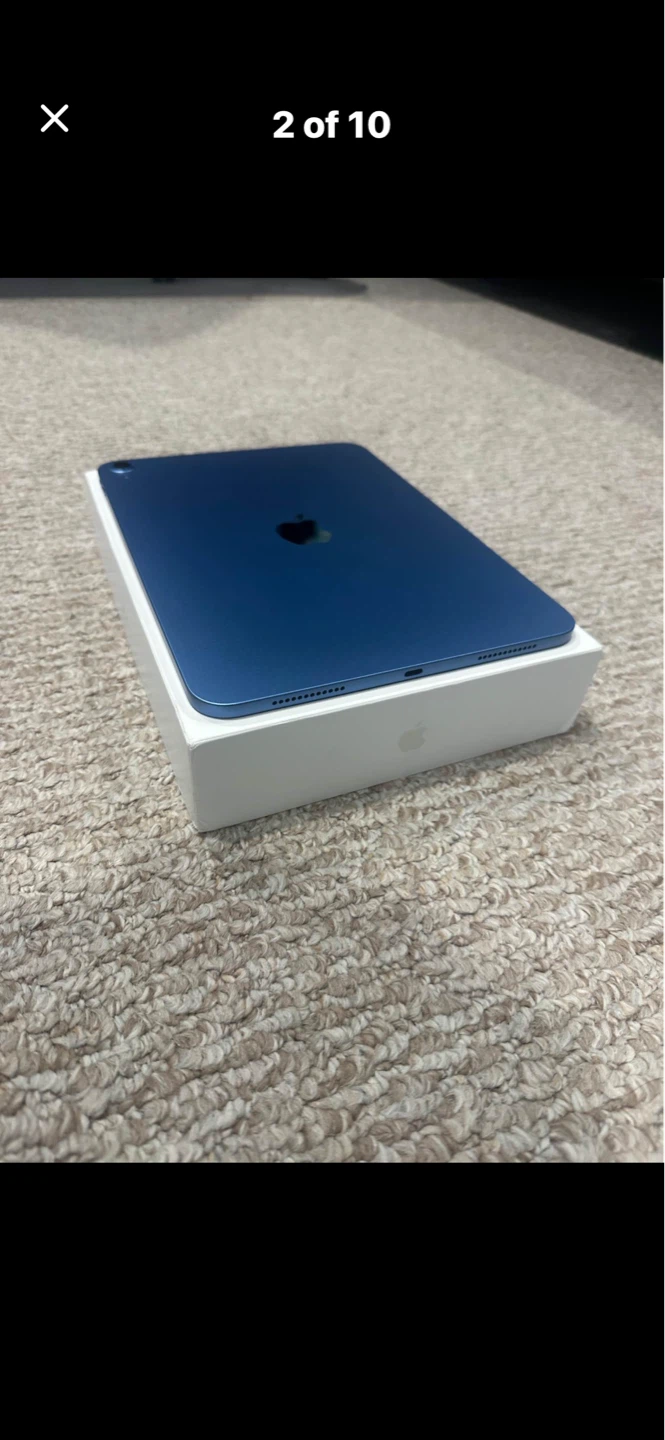 iPad 11th Gen, 128gb - Blue + Case - photo 5