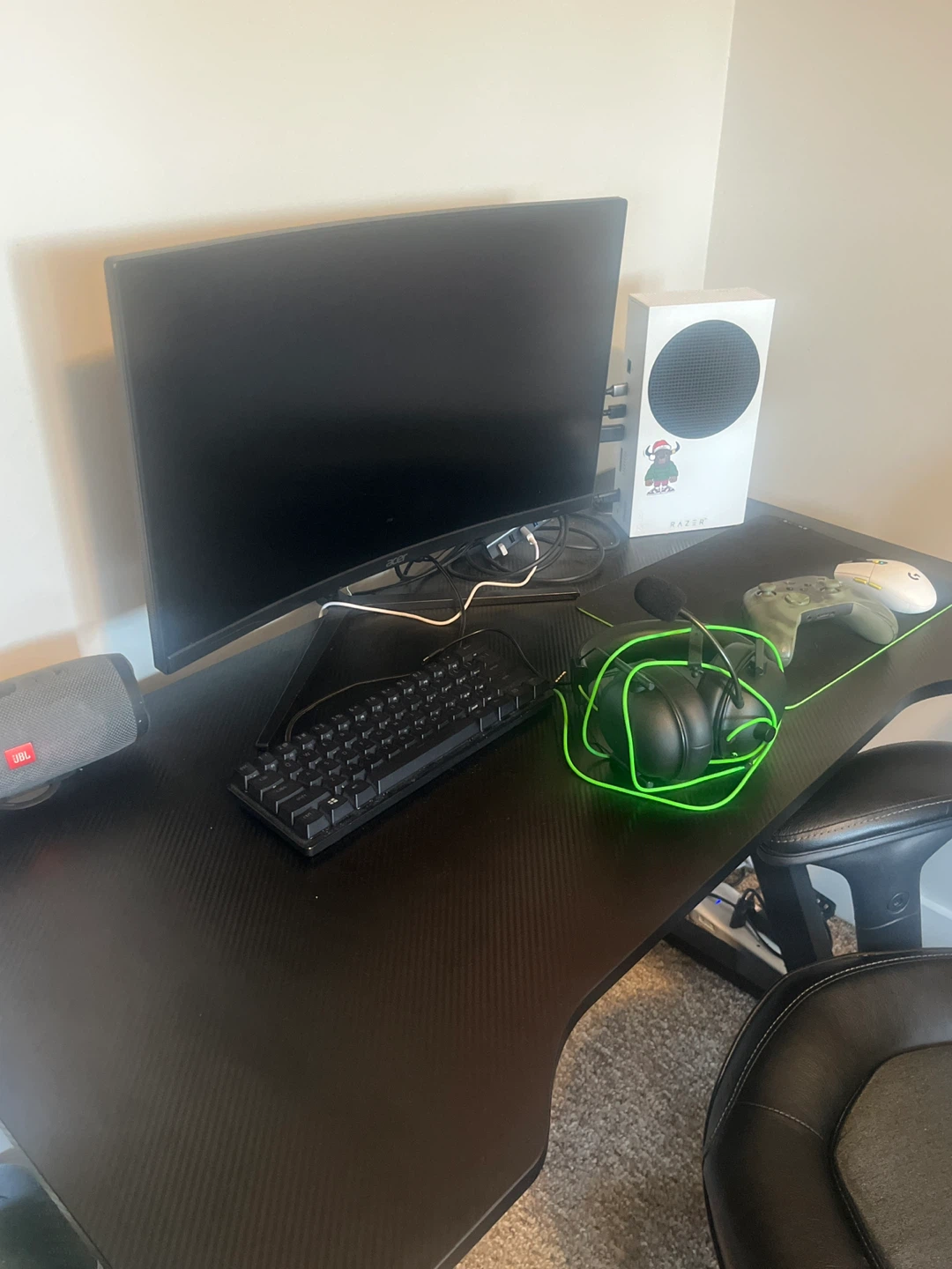 Selling everything in these photos desk, monitor etc.