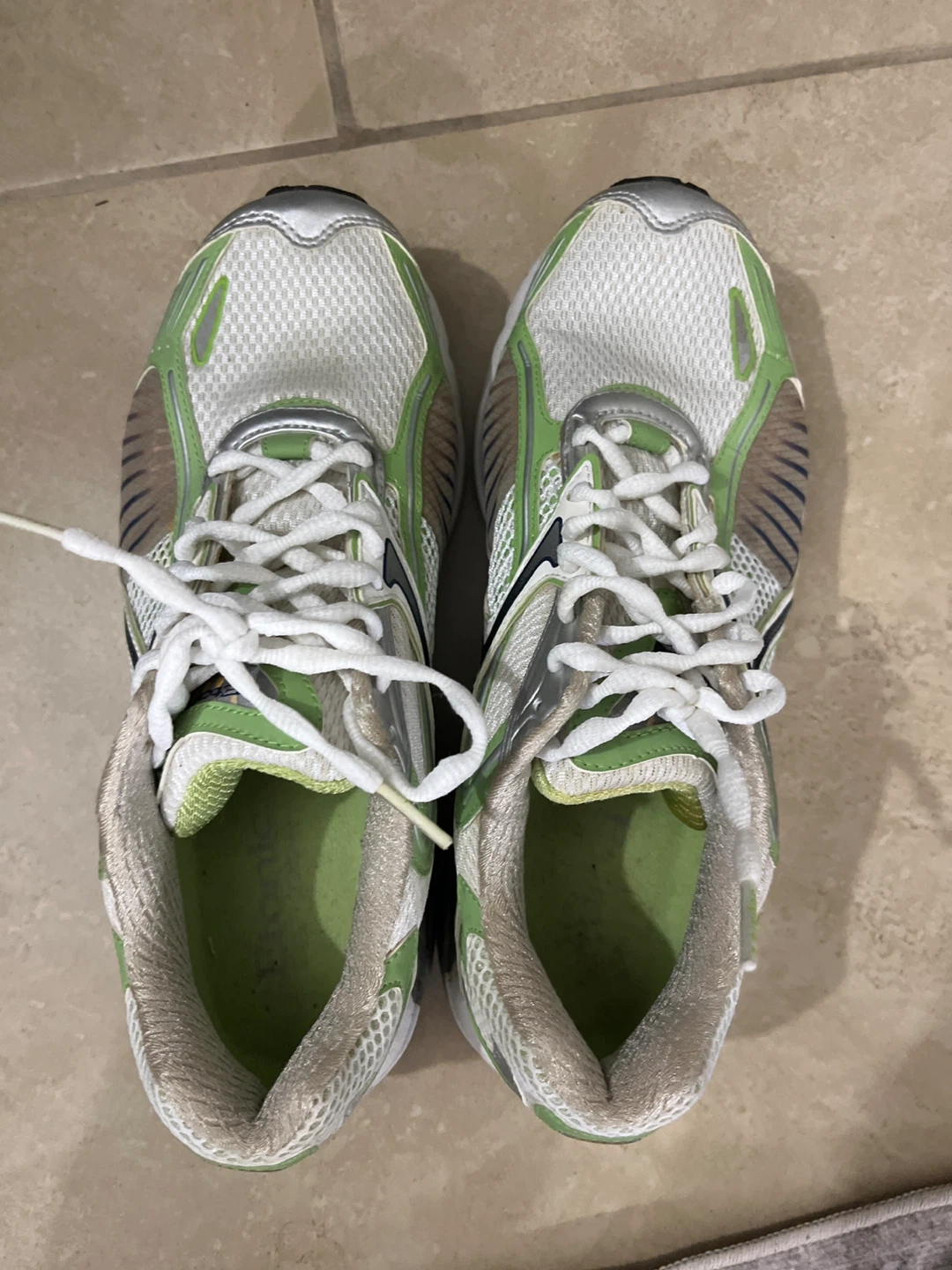 Etobicoke Women's Running Shoes Size 9 Green/White