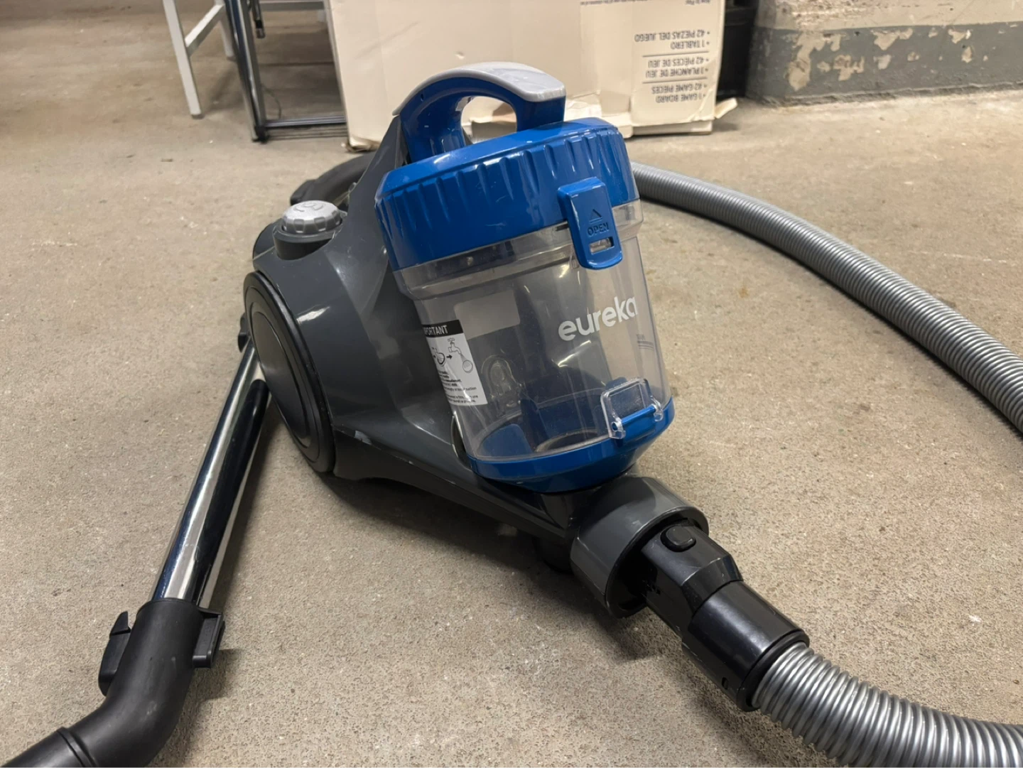 Eureka Vacuum Cleaner