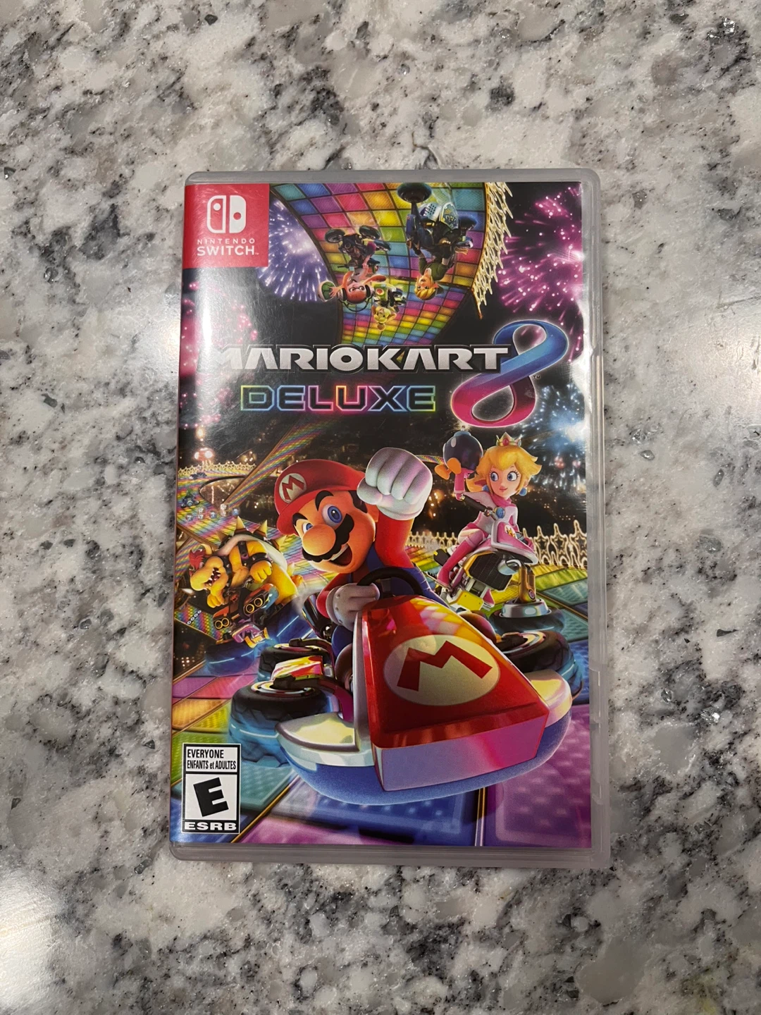Mario Kart 8 Deluxe Nintendo Switch (Game & Case)
