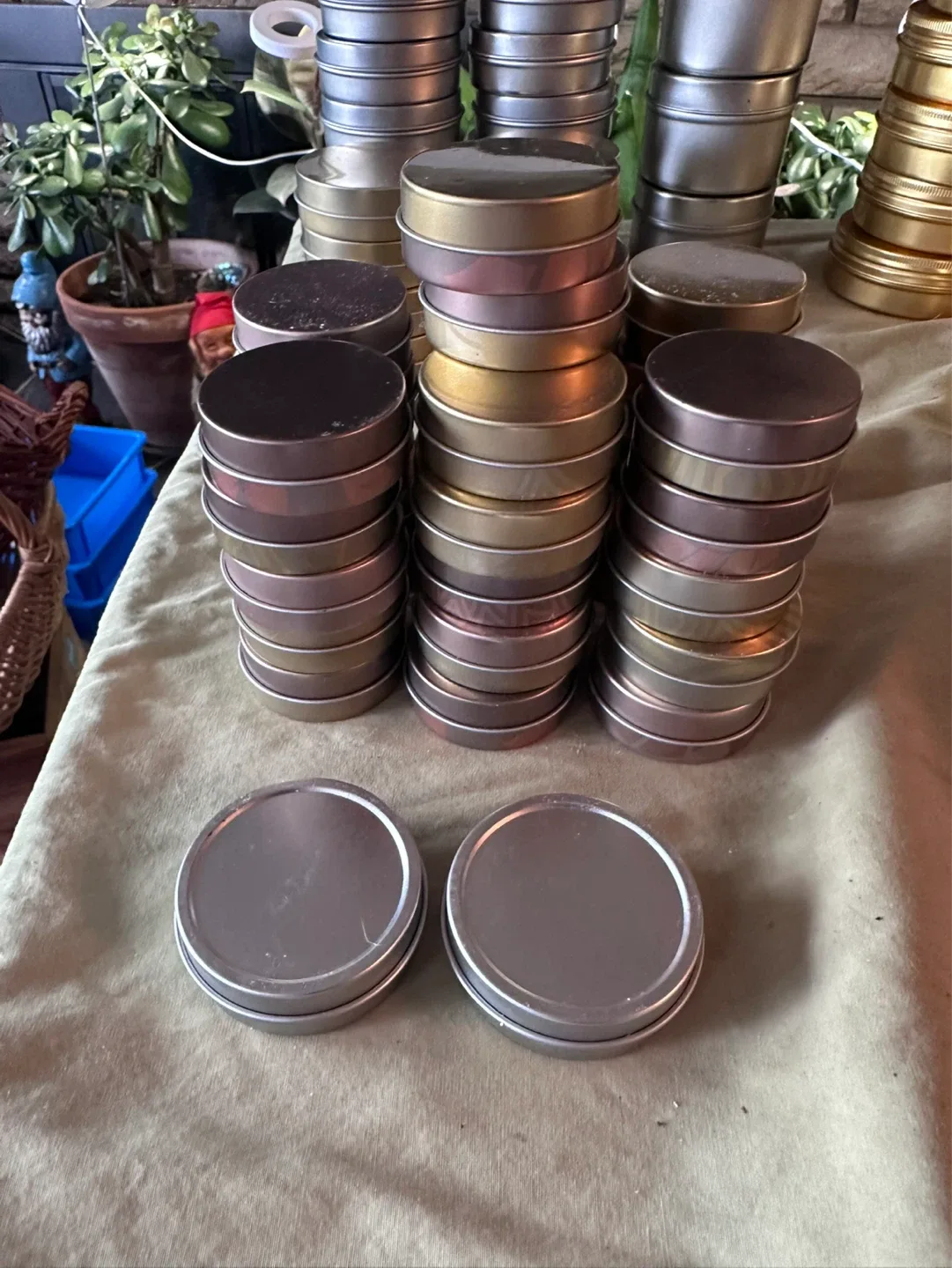 Bulk tins