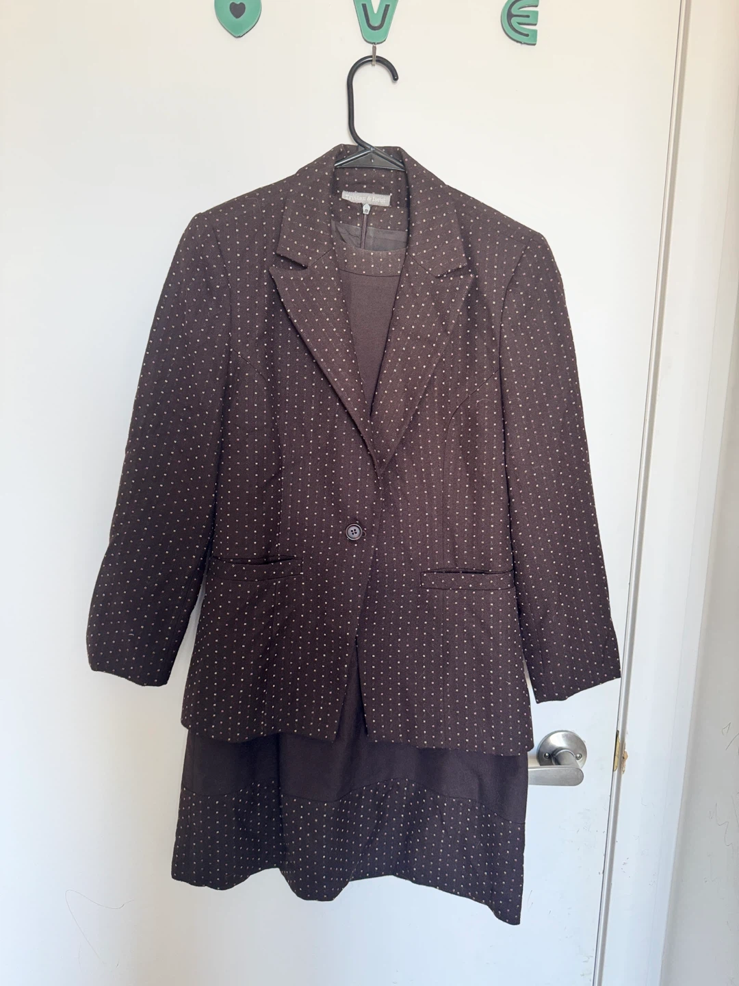 Tristan & Iseult Skirt Suit Set - Size M