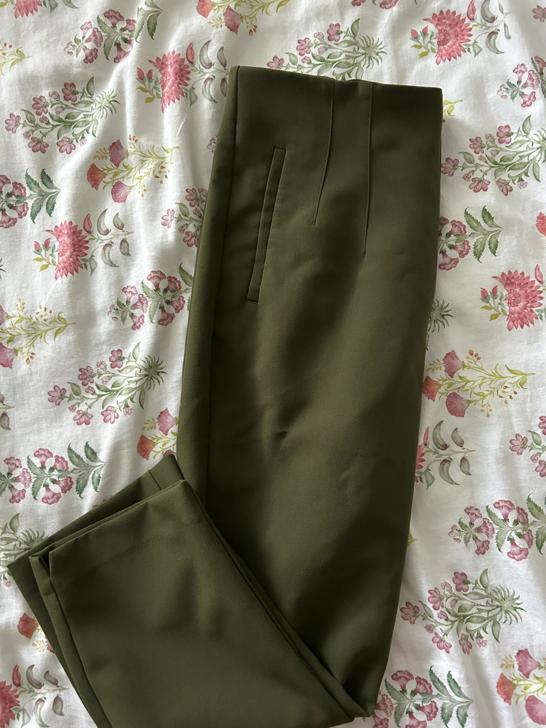 Stradivarius Pants- Brand New