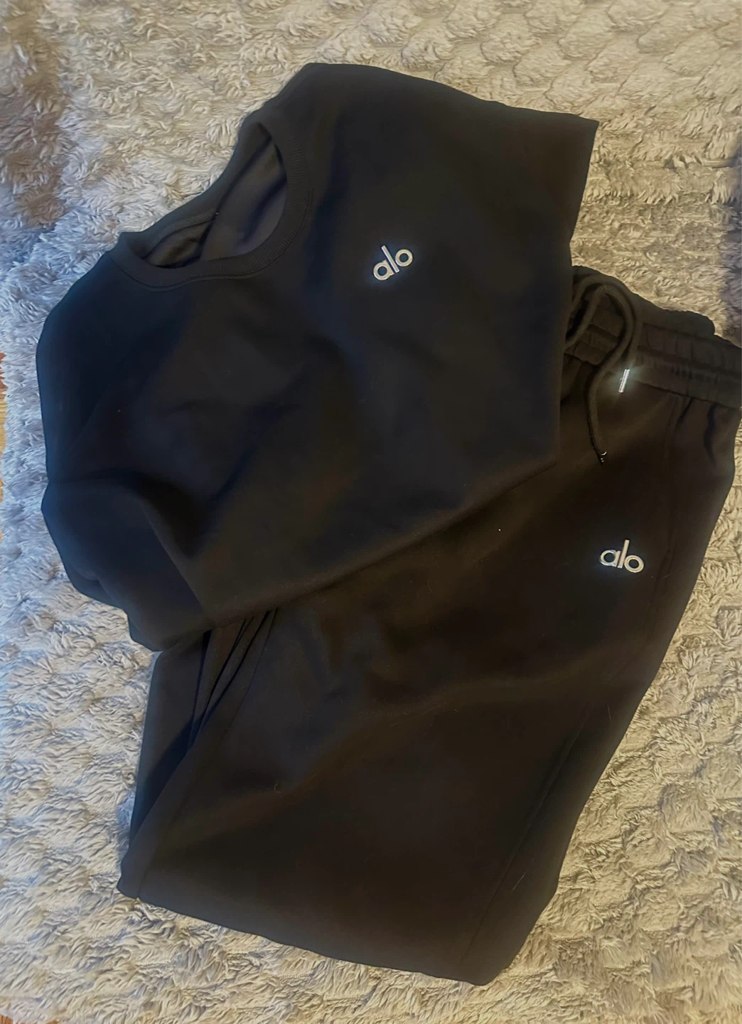 Women sweatshirt and pants set
