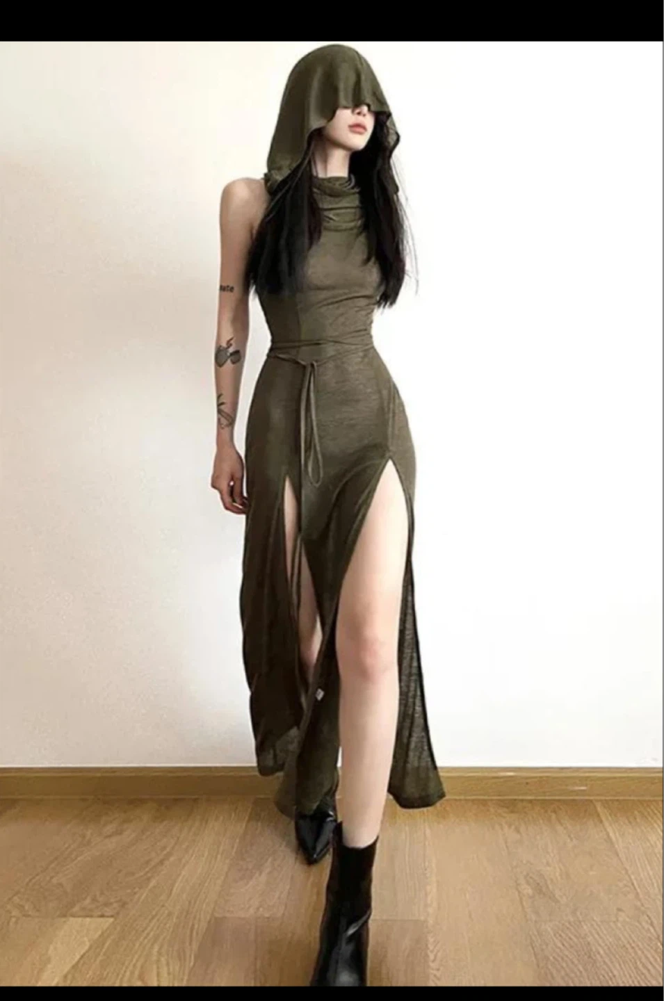 Sleeveless Hooded Maxi Dress with Slits M-L