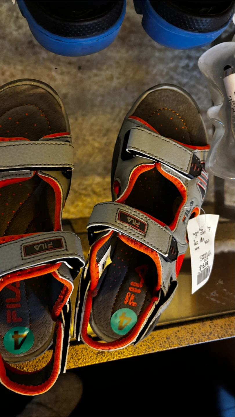 Fila Kids Sandals Size 4and 3 - photo 5