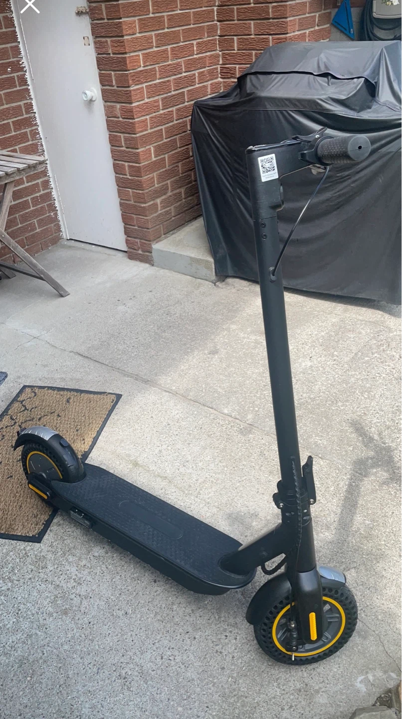 E-scooter, almost new.