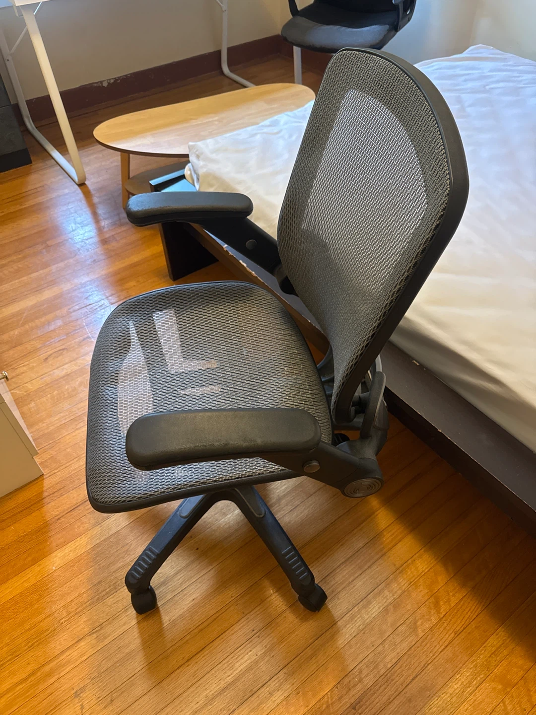 Mesh Office Chair - photo 2